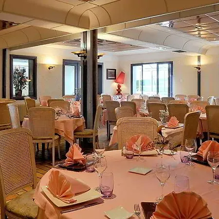 Les Peyrieres Otel Olemps