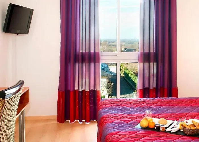 Les Peyrieres מלון