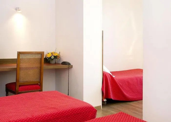 Les Peyrieres מלון