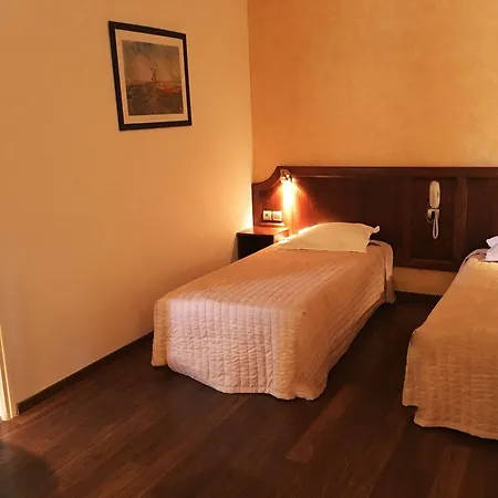 Les Peyrieres Hotel 3*