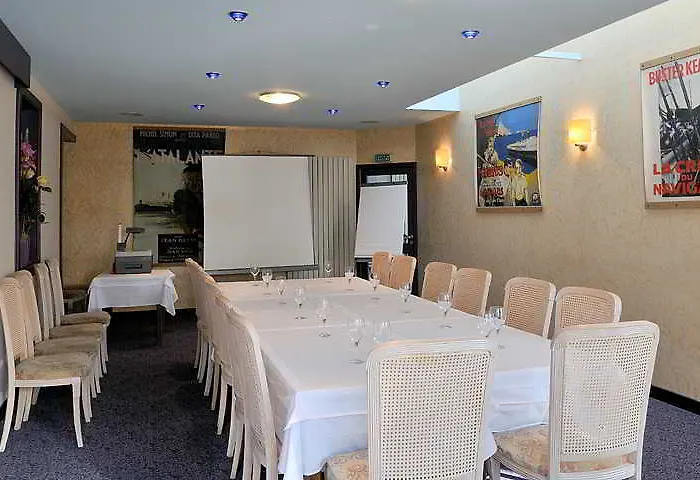 Les Peyrieres 酒店